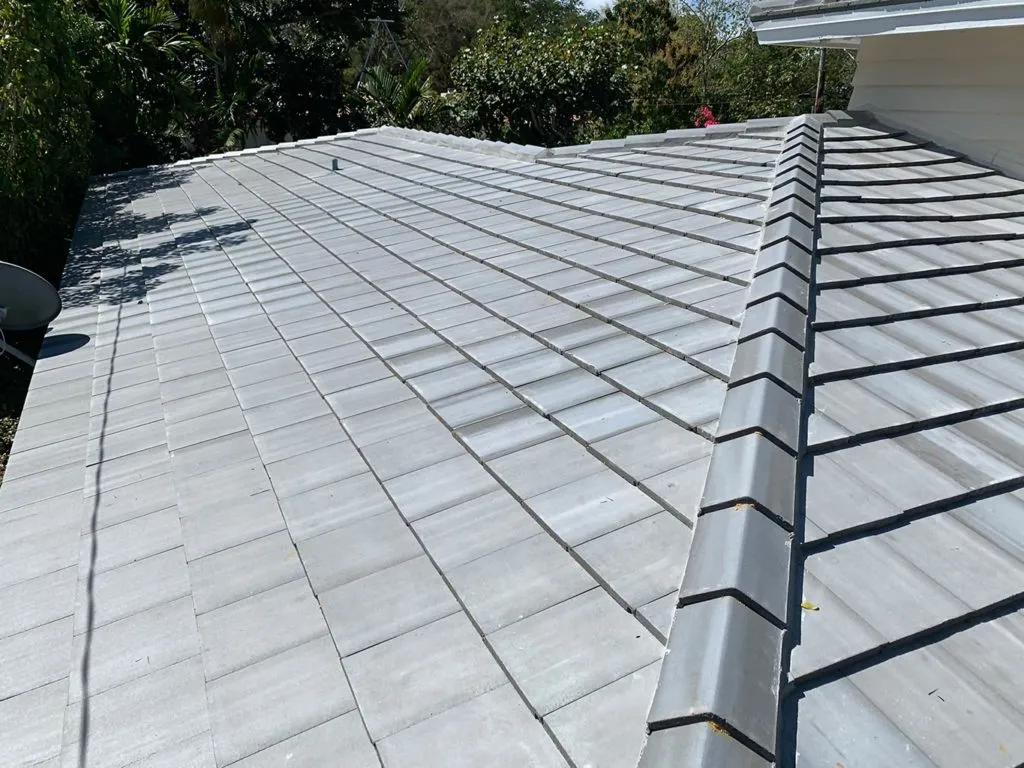 Flat Concrete Tile Roof Installations in Miami<br />
